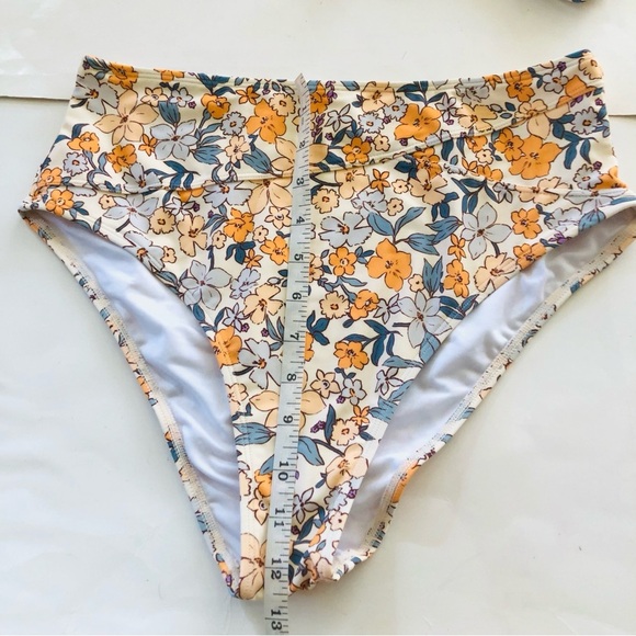 CUPSHE Ditsy Floral knotted Cutout Back Hook Closure High-Waisted Bikini Set M/L - Picture 14 of 16